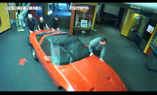 Illustration for article titled Corvette Museum Evacuates Their Cars Most At-Risk From Sinkhole